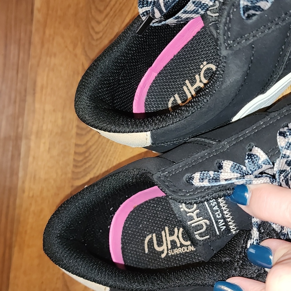 Ryka Viv Classic Black Low Top Sneakers with Patterned Laces - Picture 2 of 5